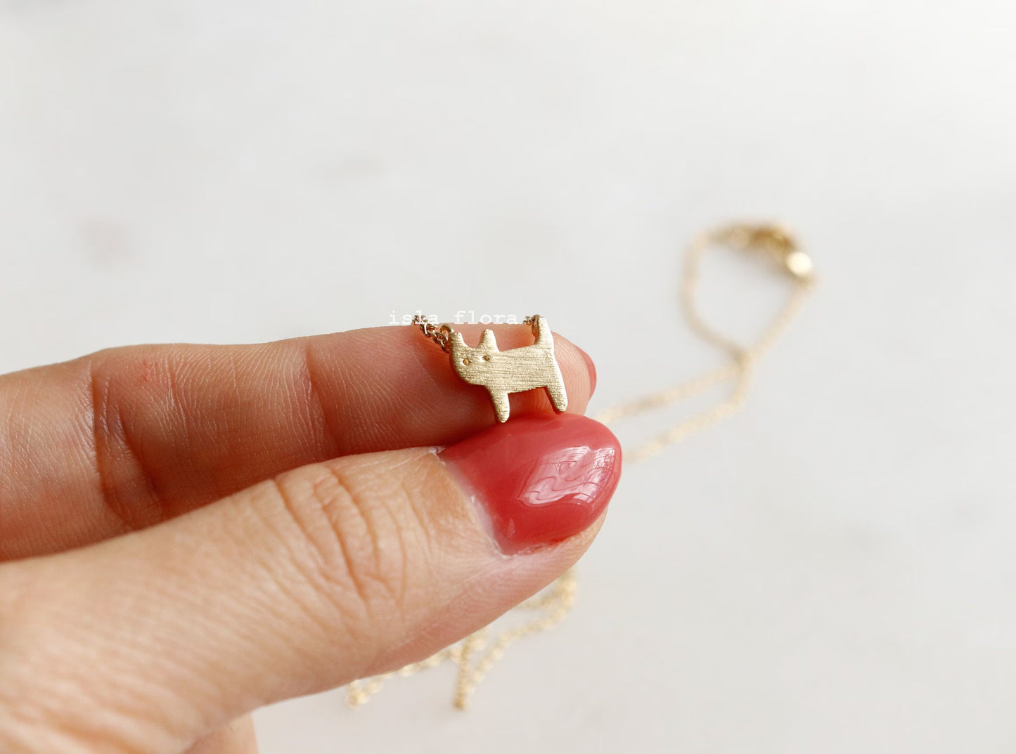 Whiskered Whisper Cat Necklace – A Minimalist Ode to Feline Grace