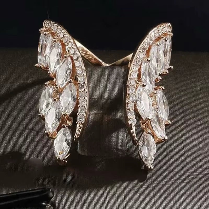 CAOSHI Luxe Sparkle Statement Ring – Dazzle Boldly, Shine Endlessly